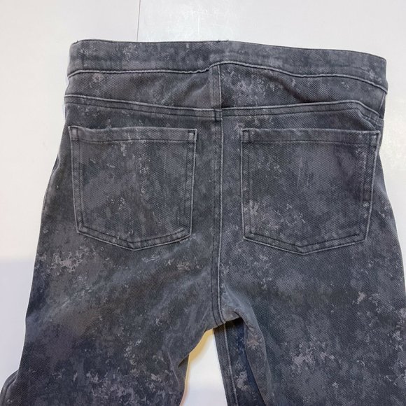 SPANX Women's Jean-Ish Ankle Legging in Gray/Black - Picture 10 of 10